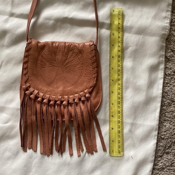 Day and Mood crossbody purse. Color Tan. - Picture 5 of 12